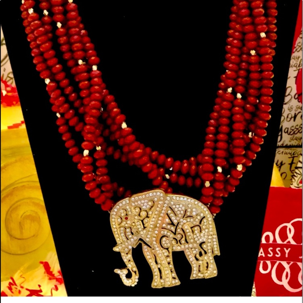 Sassy Jones Necklace